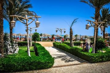 хотел AMC Royal Hotel & Spa 5*