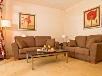 Хотел Las Palmeras 4*, Фуенхирола