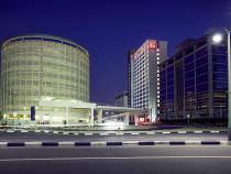 Хотел Ibis One Central