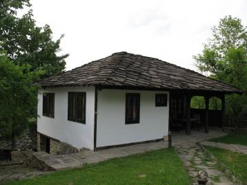 Тачева Къща - фасада