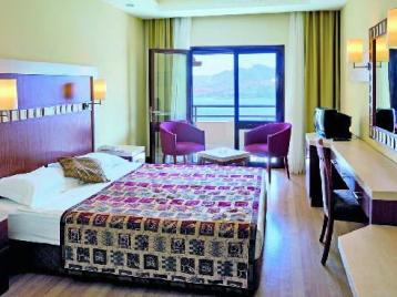 Green Beach Resort - стая