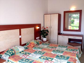 Хотел Messonghi beach 3+*, Корфу