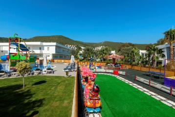 Хотел Voyage Torba 5*, за децата