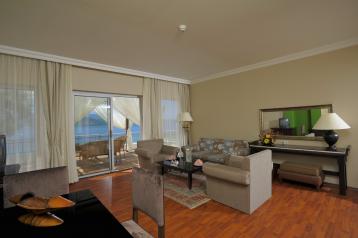 Хотел Rixos Premium Bodrum 5*, стаи и апартаменти