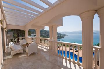 Хотел Rixos Premium Bodrum 5*, стаи и апартаменти