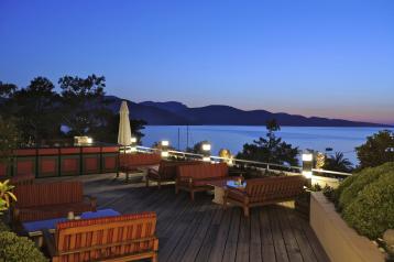 Хотел Rixos Premium Bodrum 5*, ресторанти и барове