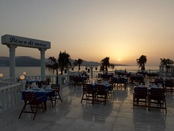 Хотел Rixos Premium Bodrum 5*, ресторанти и барове